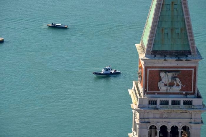 Venezia vuota vista dall'elicottero dei carabinieri _ FOTO1.jpeg
